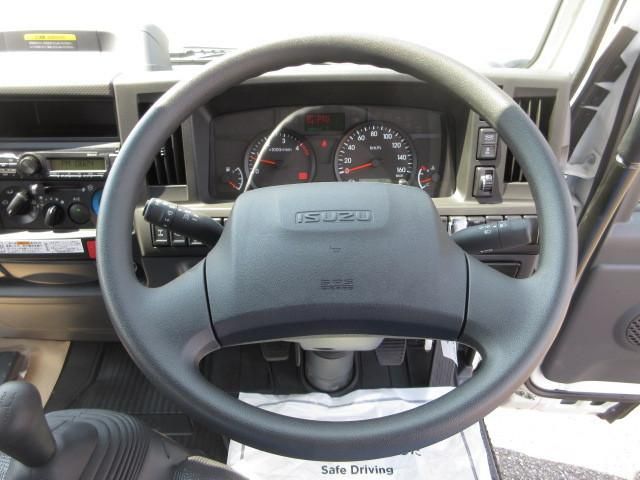 ISUZU ELF 2025 Image 31