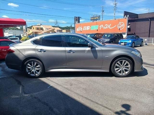 NISSAN FUGA 2010 Image 31