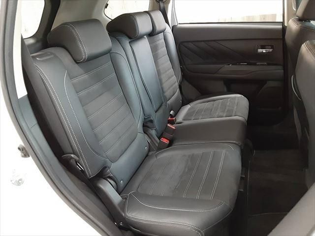 MITSUBISHI OUTLANDER PHEV 2015 Image 31