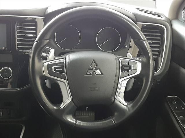 MITSUBISHI OUTLANDER PHEV 2015 Image 31