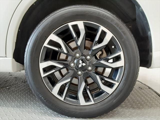 MITSUBISHI OUTLANDER PHEV 2015 Image 31