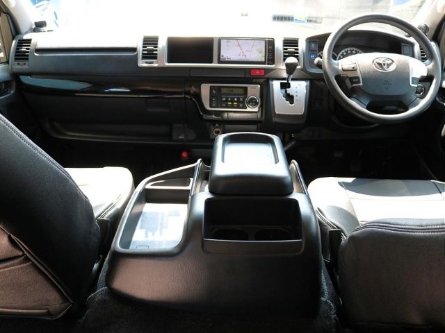 TOYOTA HIACE WAGON 2019 Image 31