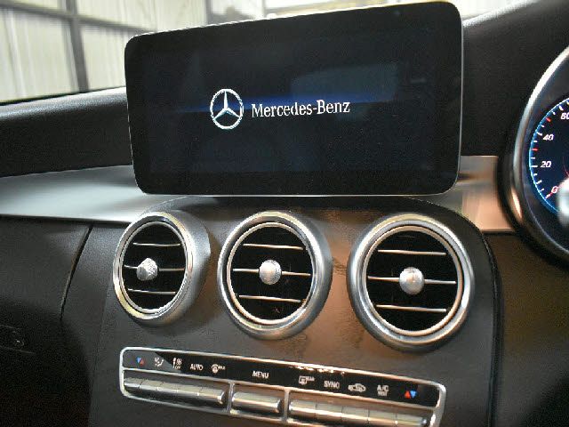 MERCEDES BENZ C CLAS 2019 Image 31
