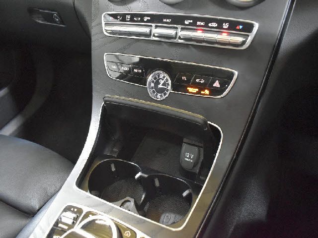MERCEDES BENZ C CLAS 2019 Image 31