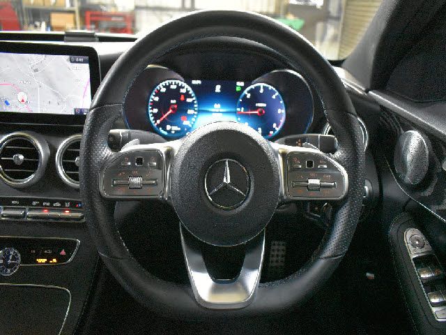 MERCEDES BENZ C CLAS 2019 Image 31