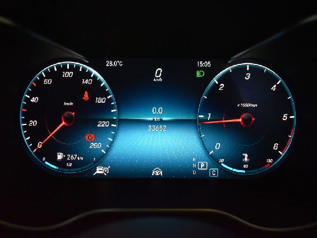 MERCEDES BENZ C CLAS 2019 Image 31