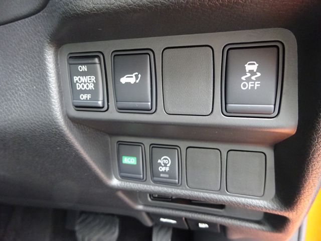 NISSAN X-TRAIL 2WD 2018 Image 31