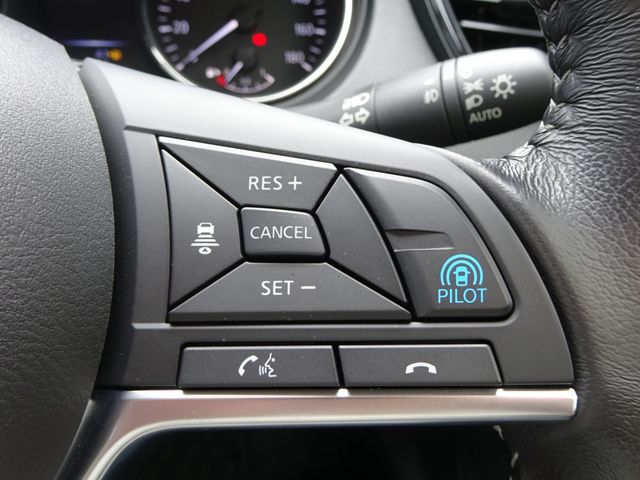 NISSAN X-TRAIL 2WD 2018 Image 31