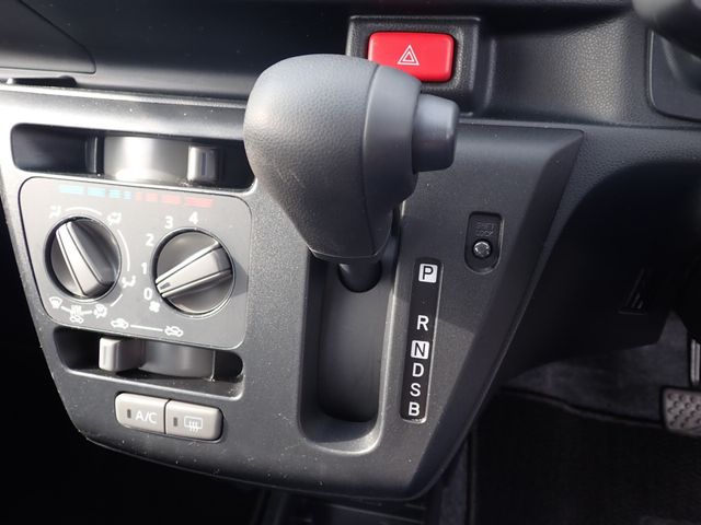 DAIHATSU MIRA E:S 2023 Image 31