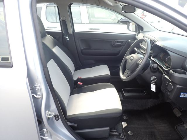 DAIHATSU MIRA E:S 2023 Image 31