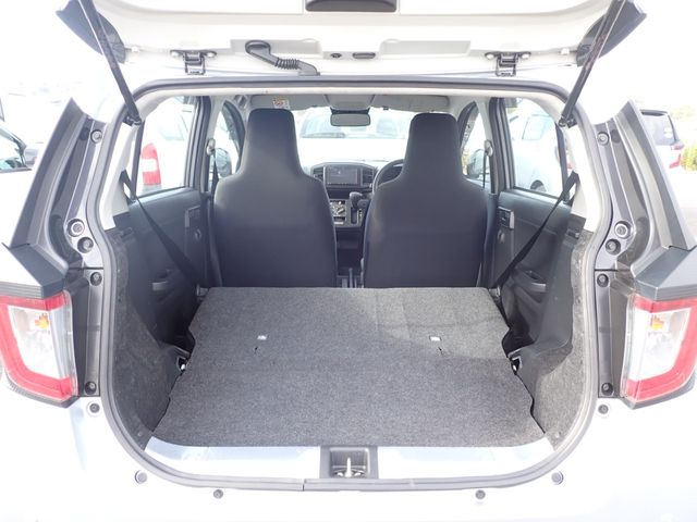 DAIHATSU MIRA E:S 2023 Image 31