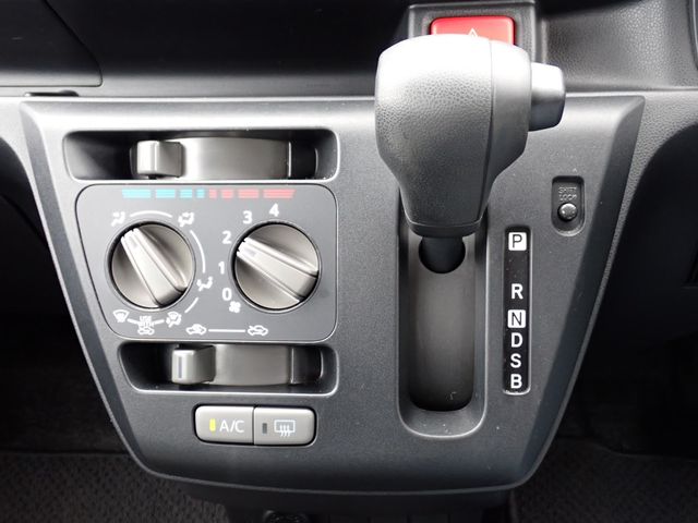 DAIHATSU MIRA E:S 2020 Image 31