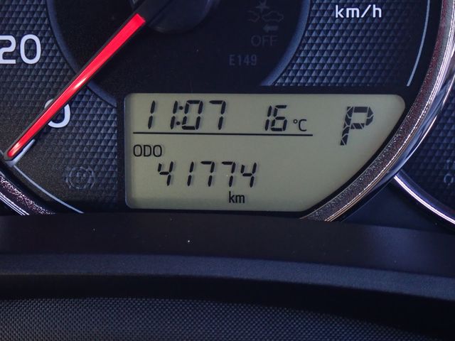 TOYOTA COROLLA FIELDER 4WD 2018 Image 31