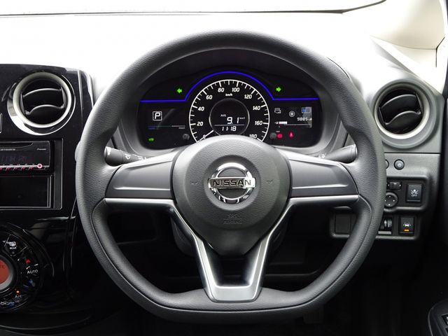 NISSAN NOTE 2020 Image 31