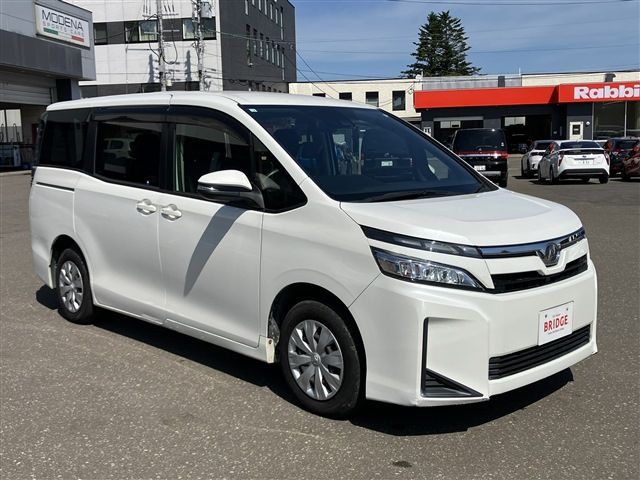 TOYOTA VOXY 4WD 2018 Image 31