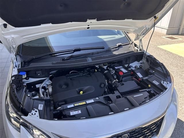 PEUGEOT 5008 2020 Image 31