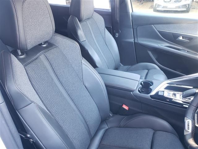 PEUGEOT 5008 2020 Image 31