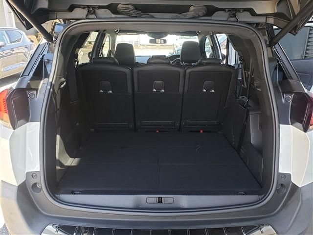 PEUGEOT 5008 2020 Image 31