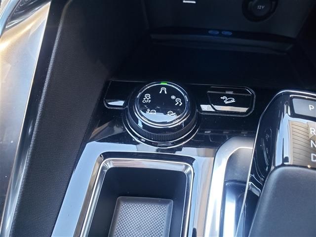 PEUGEOT 5008 2020 Image 31