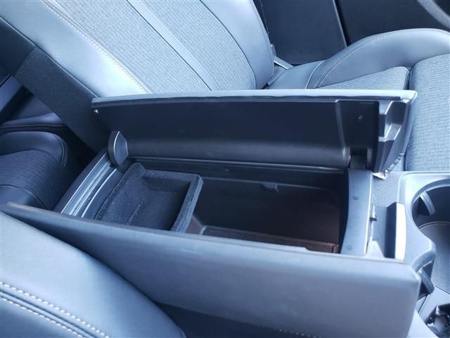 PEUGEOT 5008 2020 Image 31