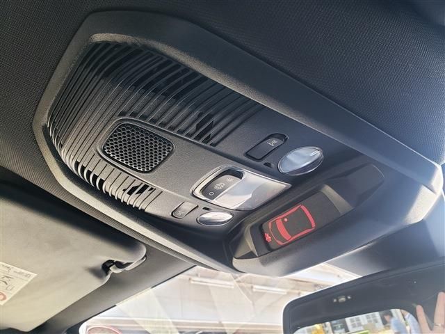 PEUGEOT 5008 2020 Image 31