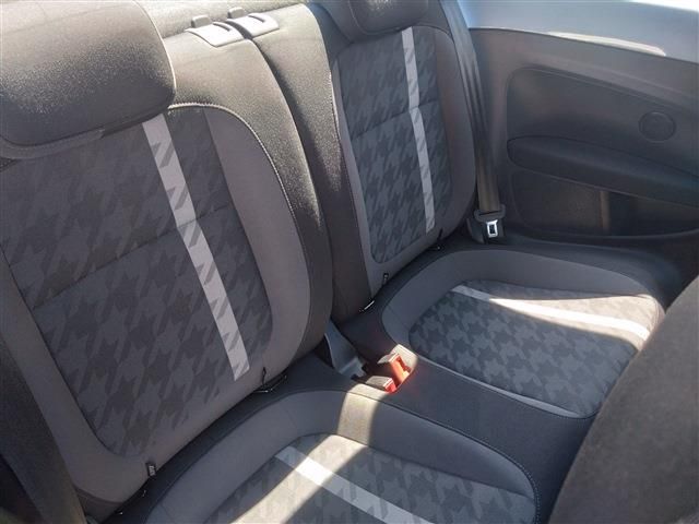 VOLKSWAGEN THE BEETL 2019 Image 31