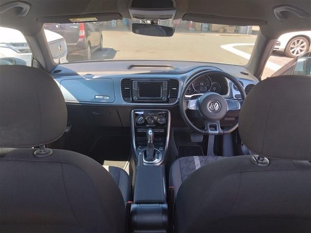 VOLKSWAGEN THE BEETL 2019 Image 31