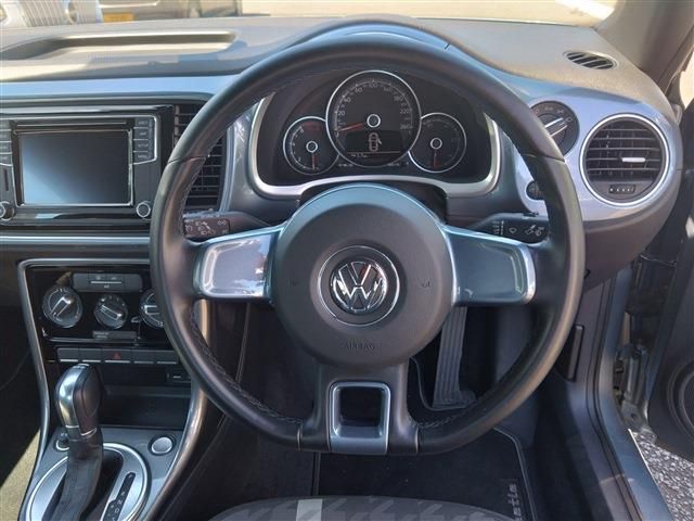 VOLKSWAGEN THE BEETL 2019 Image 31