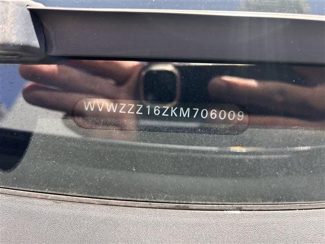 VOLKSWAGEN THE BEETL 2019 Image 31