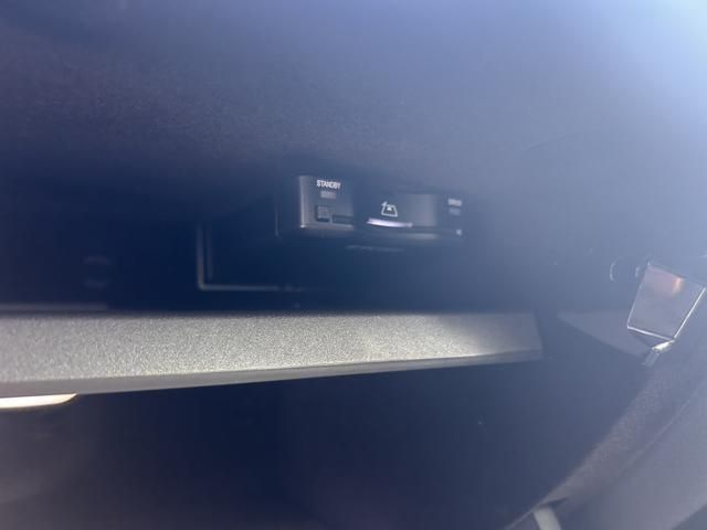 MERCEDES BENZ C CLAS 2022 Image 31