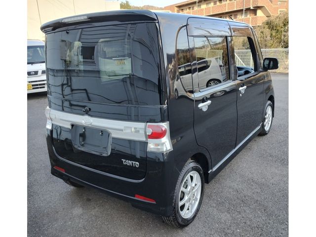 DAIHATSU TANTO CUSTOM 2010 Image 31