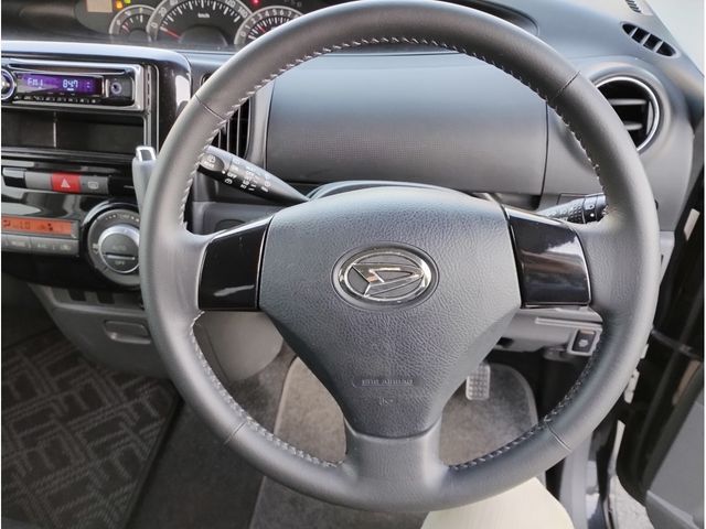 DAIHATSU TANTO CUSTOM 2010 Image 31