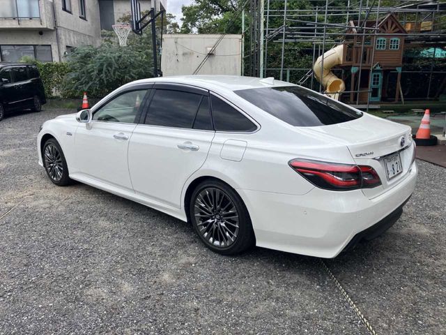 TOYOTA CROWN SEDAN HYBRID 2018 Image 31