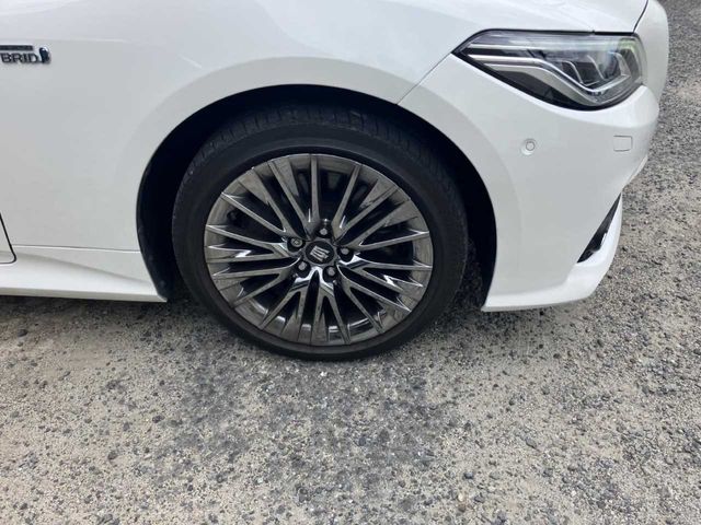 TOYOTA CROWN SEDAN HYBRID 2018 Image 31