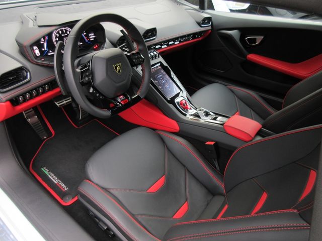 LAMBORGHINI HURACAN 2023 Image 31