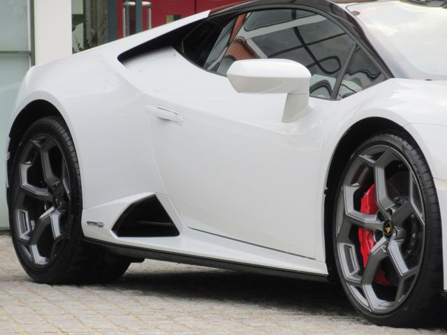 LAMBORGHINI HURACAN 2023 Image 31