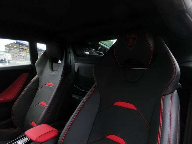 LAMBORGHINI HURACAN 2023 Image 31