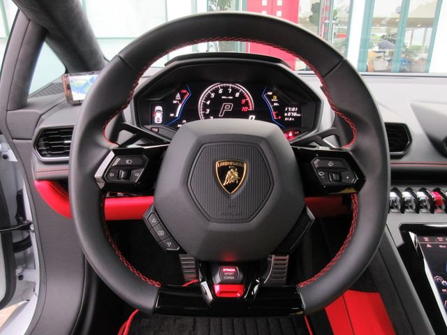 LAMBORGHINI HURACAN 2023 Image 31