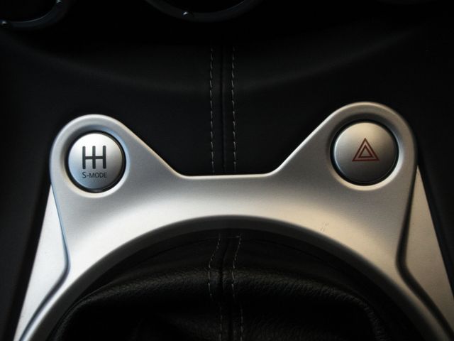 NISSAN FAIRLADY Z 2015 Image 31