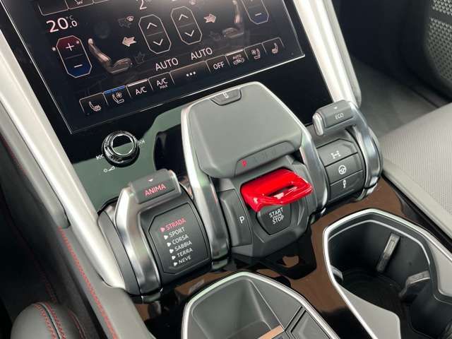 LAMBORGHINI URUS 2022 Image 31