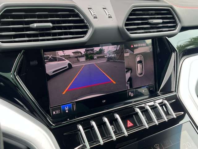 LAMBORGHINI URUS 2022 Image 31