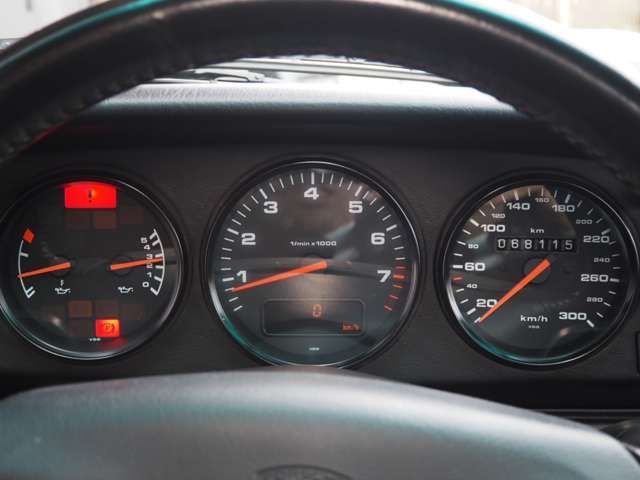 PORSCHE 911 1995 Image 31