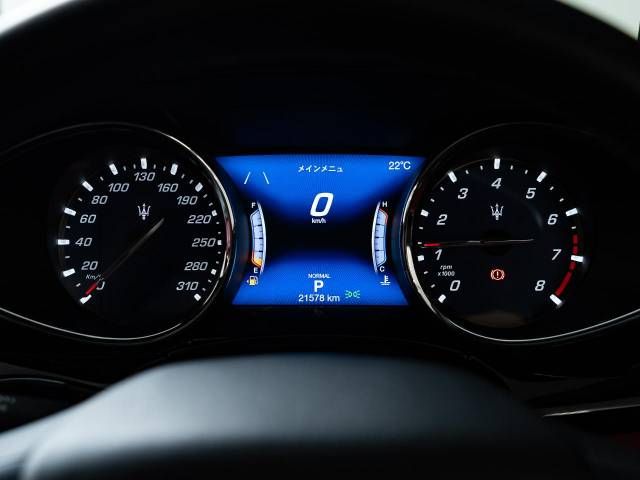 MASERATI QUATTROPORT 2019 Image 31