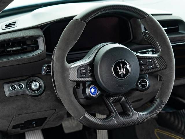 MASERATI MC20 2023 Image 31