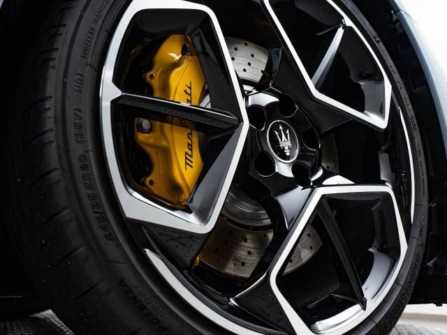 MASERATI MC20 2023 Image 31