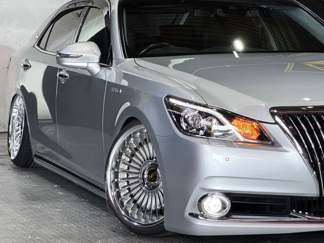 TOYOTA CROWN MAJESTA HYBRID 2017 Image 31