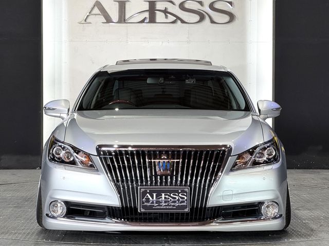 TOYOTA CROWN MAJESTA HYBRID 2017 Image 31