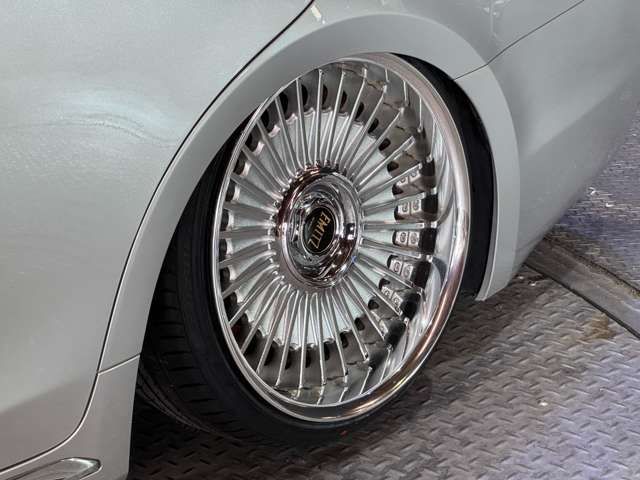 TOYOTA CROWN MAJESTA HYBRID 2017 Image 31