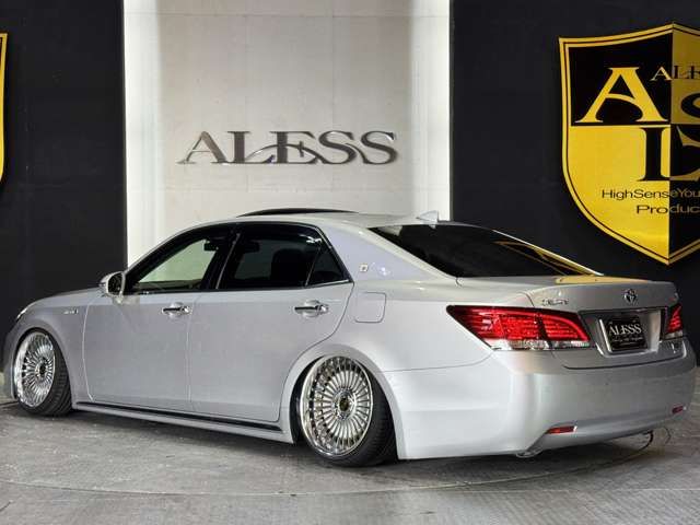 TOYOTA CROWN MAJESTA HYBRID 2017 Image 31