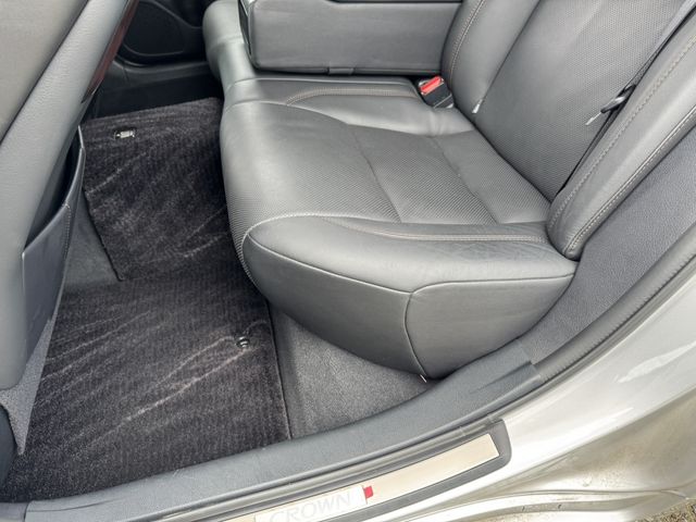 TOYOTA CROWN MAJESTA HYBRID 2017 Image 31